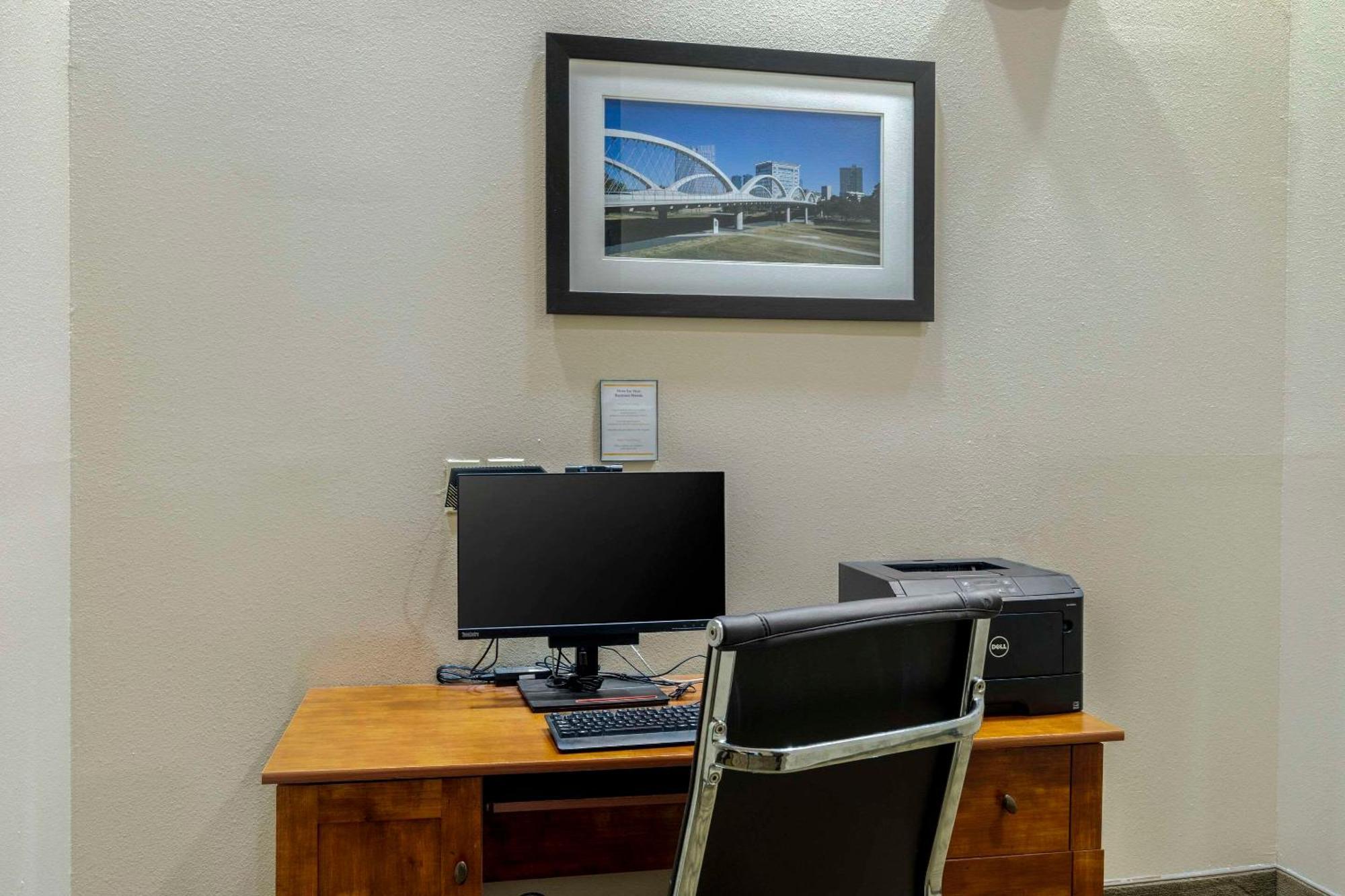 Comfort Suites Benbrook Ngoại thất bức ảnh
